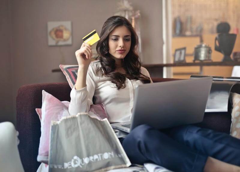 Como evitar calotes de clientes – dicas para garota de programa